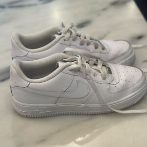Nike Air Force 1 White Leather